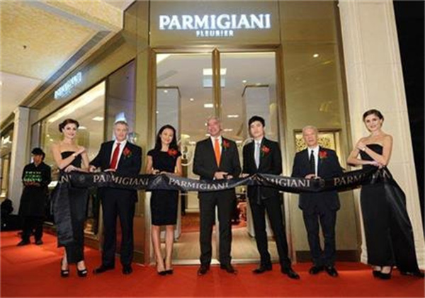 帕玛强尼手表表带太紧处理办法集锦(图) 帕玛强尼手表表带太紧处理办法集锦(图)