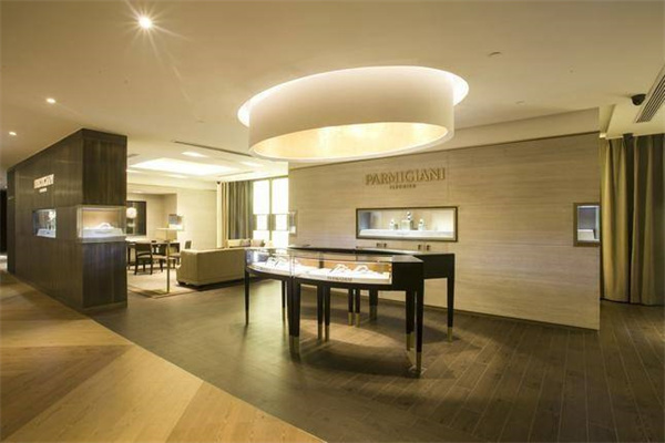 帕玛强尼怎么拆表盘后盖(图) 帕玛强尼怎么拆表盘后盖(图)